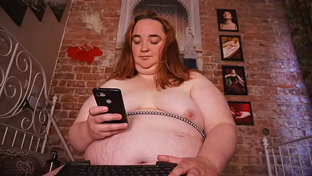 ass_gives webcam