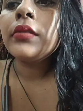 Jasmine_Januja webcam