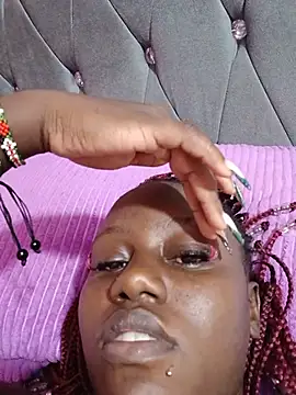 Happybree_ webcam