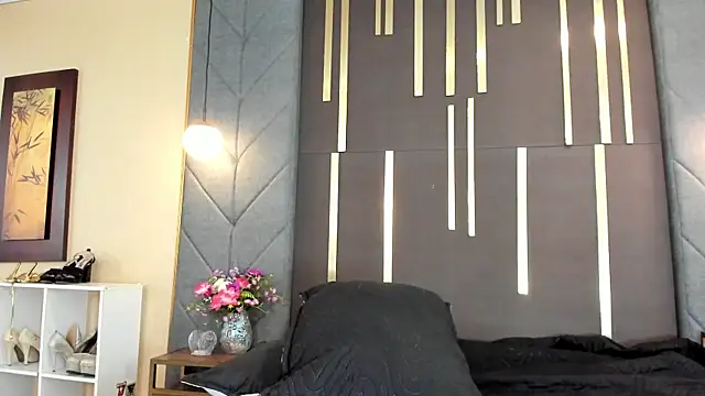 OliviGrace live cam on StripChat