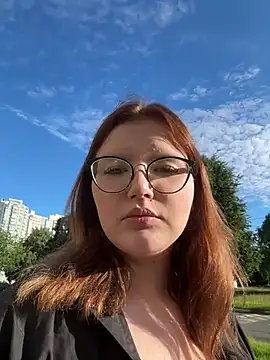 TrishaMoons webcam