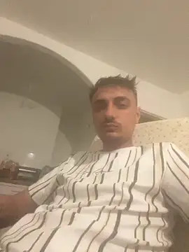 SpyingTouching webcam