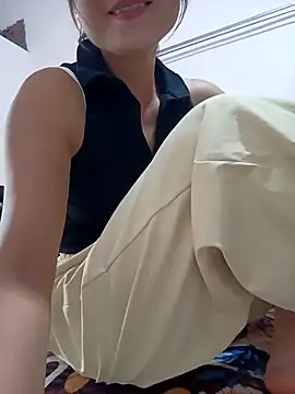 Linda-yiyi webcam