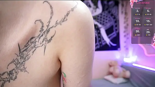 Alexa_Sparkle webcam