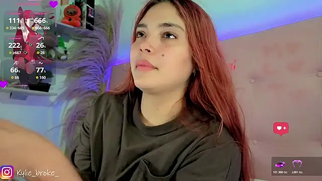Kylie_brokee webcam