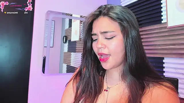 KimDevinne webcam