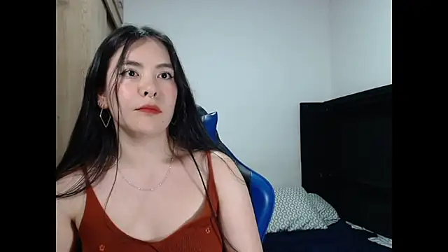EloiseJun webcam