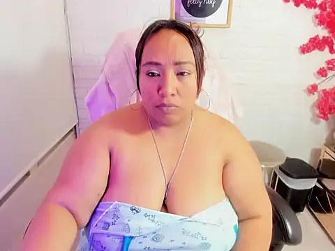 Shara_Oz webcam