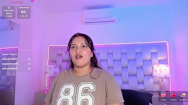 SalomeBins webcam