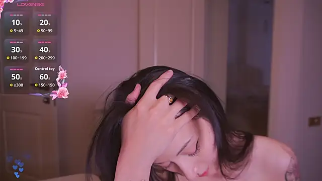 wwasian live sex cam