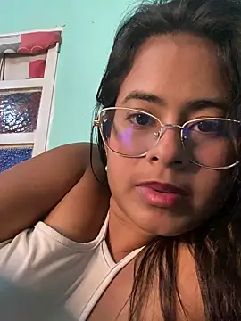 lucirganaxxx webcam