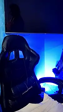 Girl_kataleya10 live cam on StripChat