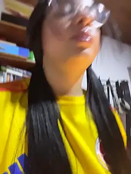 Im_Saraaaa webcam