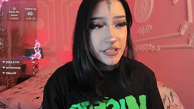 Kat_VonDe webcam