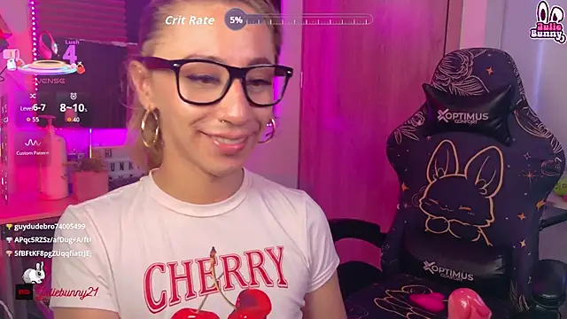 Littlebunny21 webcam