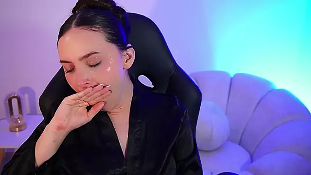 AliceHarper_ webcam
