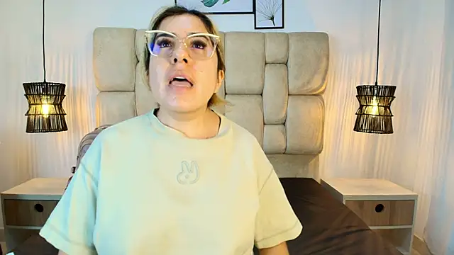 AdharaSmithh webcam