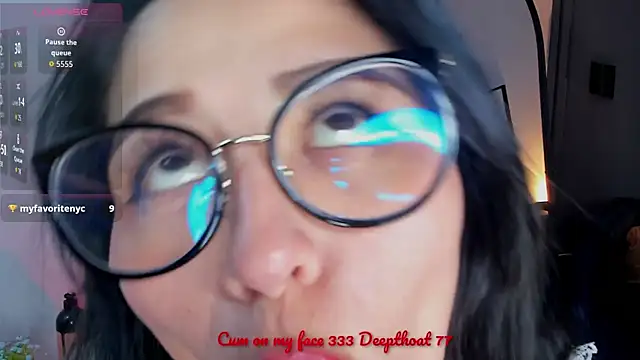 Dakhota_Rouge webcam