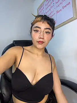baby_akuma webcam