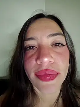 loveuu-bae webcam
