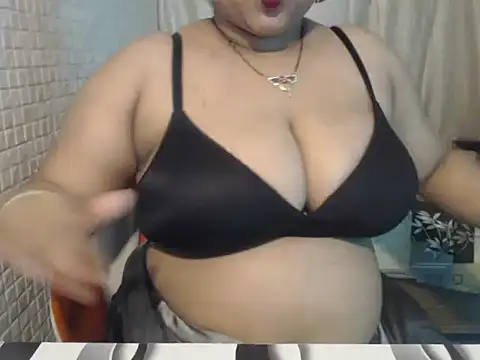Oh_Maya webcam