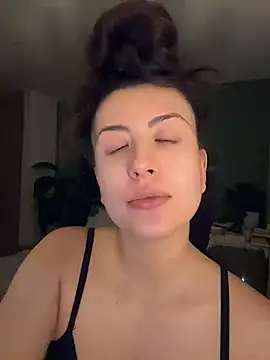EmaSaenz webcam