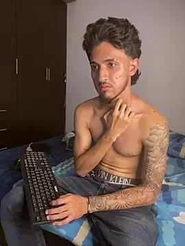 Kriss_Edwards webcam