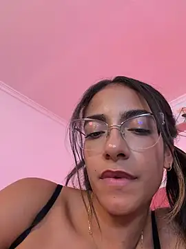 elegant__rouse webcam