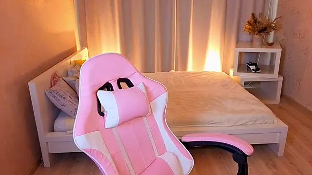 Kim_Bless webcam