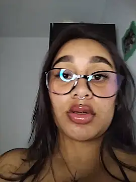 Mia_skyy18 webcam