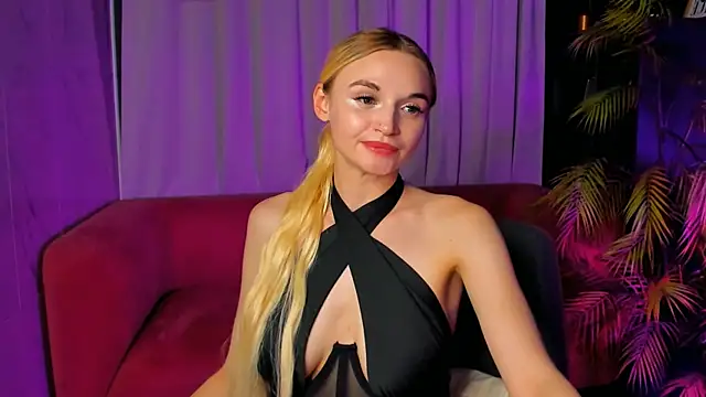 Mila__Lux webcam