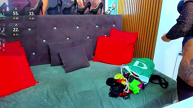 LauraSiin webcam