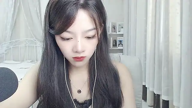 Romy-sweet webcam