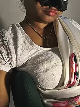 DIRTYSECRET_QUEEN_07 webcam