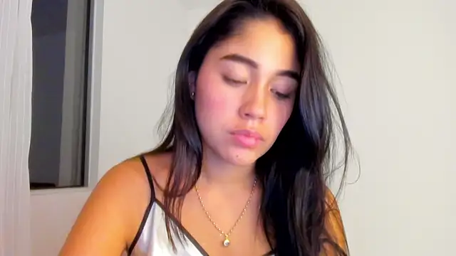AriaMontgomery webcam