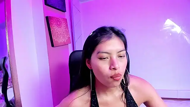 Chloe_Martini webcam