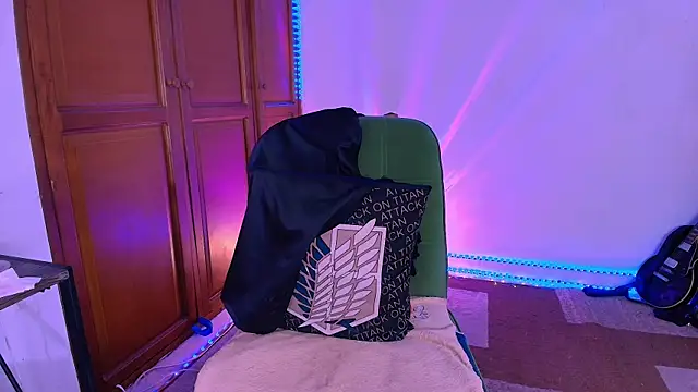 Giantonelawow webcam
