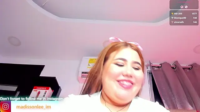 MadissonLee__ webcam