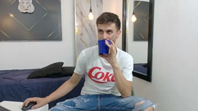KingOfTemptation webcam