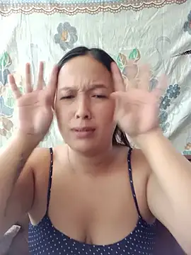 urwomaninlove webcam