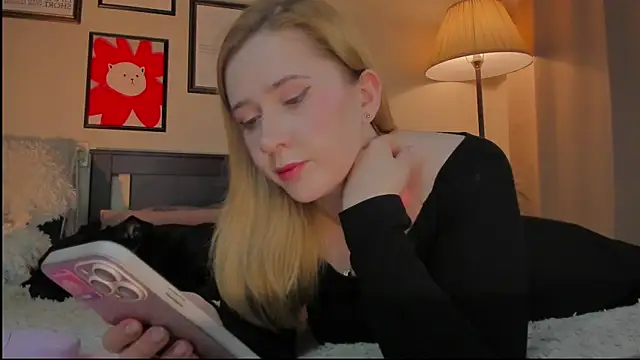 Lav_Tender webcam