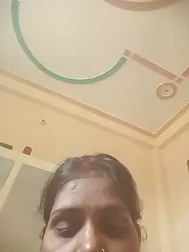cute_riya_11 webcam
