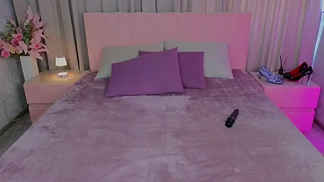 Ariana_Petite webcam