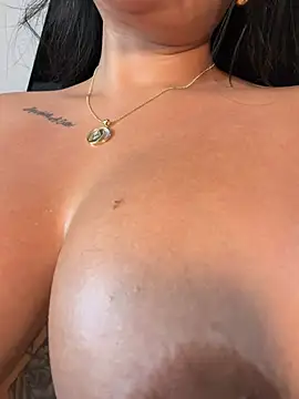 serafina_del_mar__ - Serafina_del_Mar__'s free webcam - UK Sex Cams