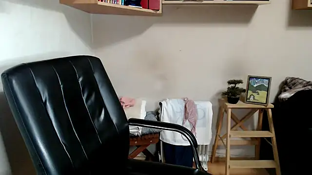 katemodel webcam