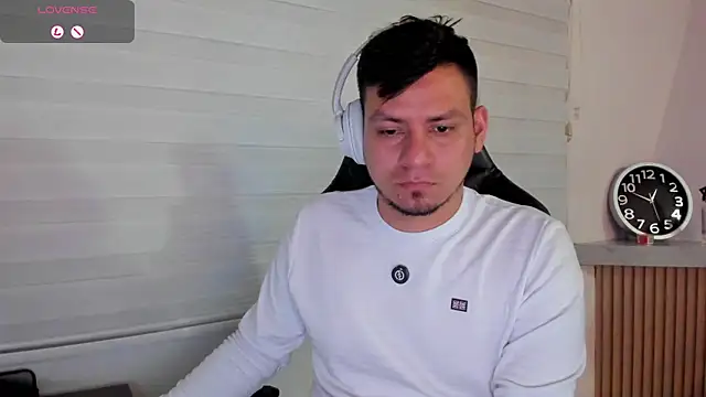 Rick_Adams live cam on StripChat