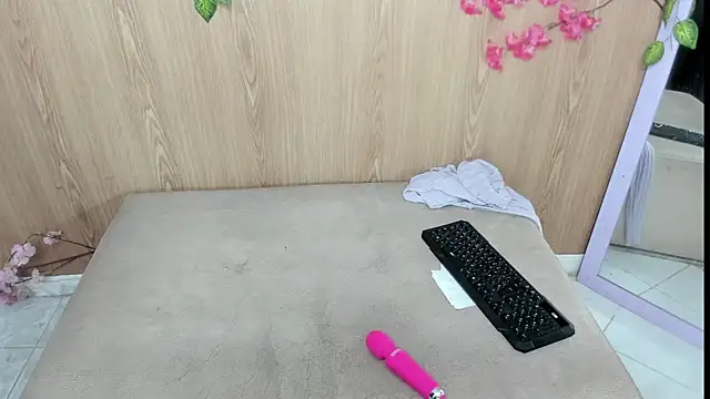 jenelotizz06 webcam