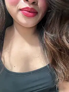 Yours_riya11 webcam