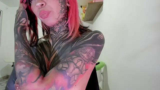 Nickidoll66_ webcam