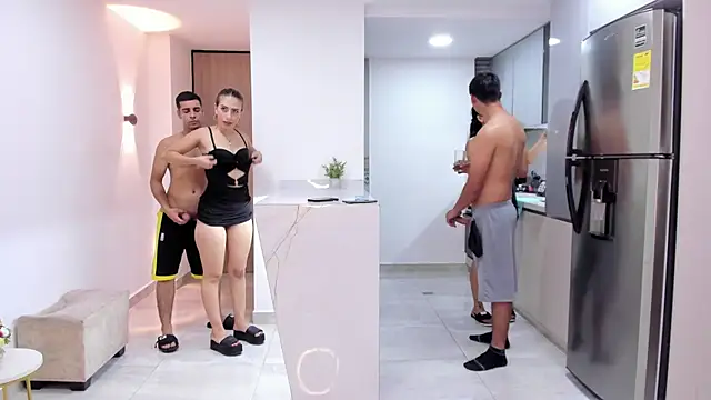 Luxury_pleasure_7 webcam